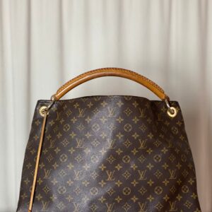 Louis Vuitton Monogram Artsy GM Bag