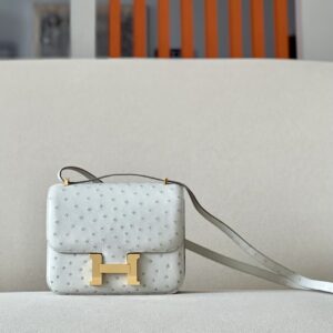 Constance 19 Ostrich Gris Perle (80) Gold Hardware